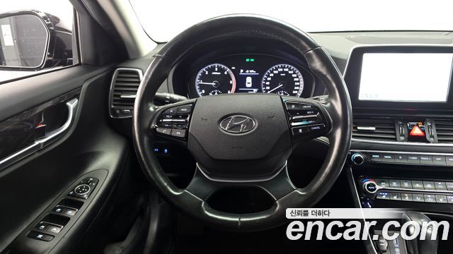 Hyundai Grandeur 2018 — photo 12