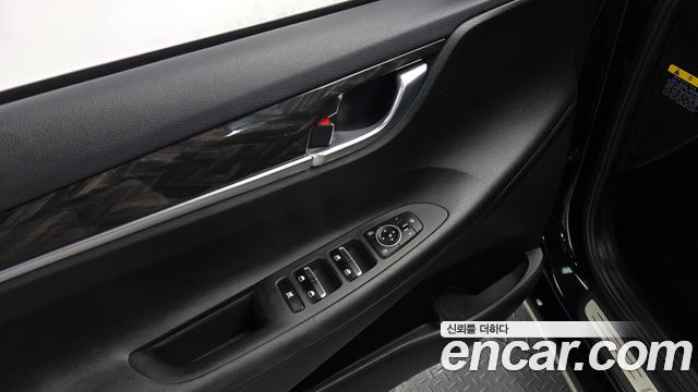 Hyundai Grandeur 2018 — photo 19