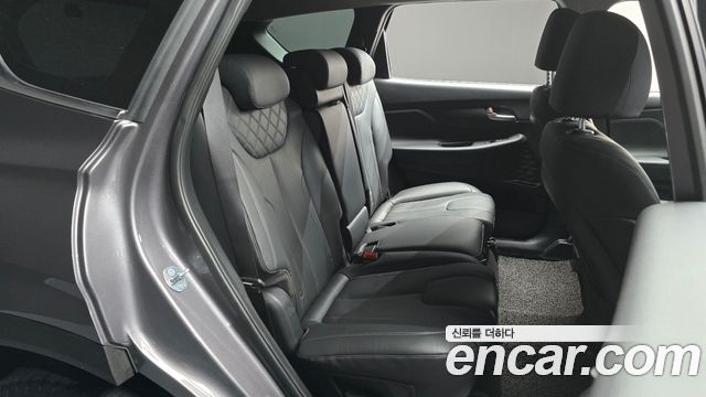Hyundai Santafe 2022 — photo 17