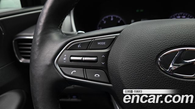 Hyundai Santafe 2022 — photo 26