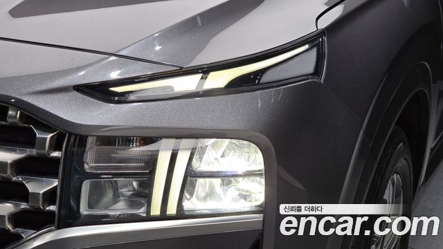 Hyundai Santafe 2022 — photo 8