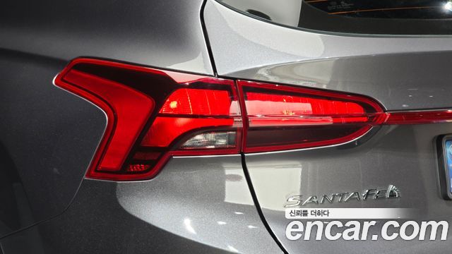 Hyundai Santafe 2022 — photo 9