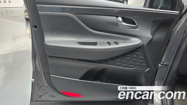 Hyundai Santafe 2022 — photo 14