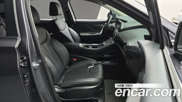 Hyundai Santafe 2022 — photo 16
