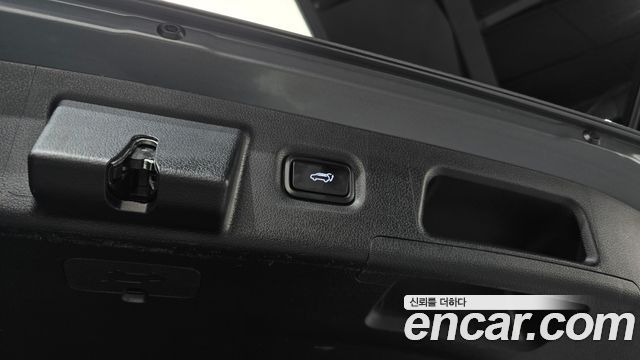 Hyundai Santafe 2022 — photo 35