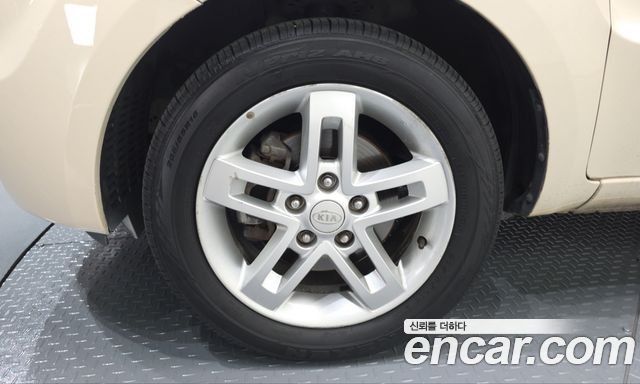 Kia Soul 2010 — photo 5