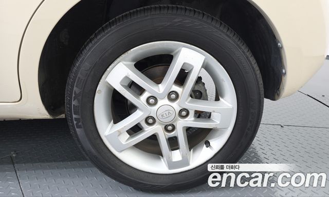 Kia Soul 2010 — photo 7