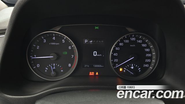 Hyundai AVANTE 2018 — photo 8