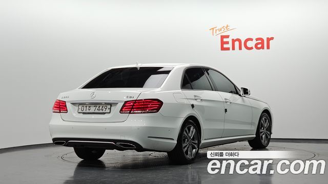 Mercedes-Benz E-Class 2014 — photo 2