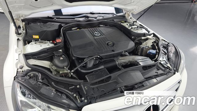 Mercedes-Benz E-Class 2014 — photo 6