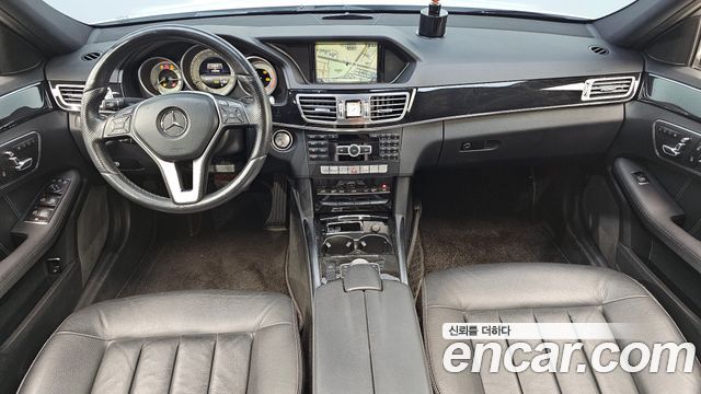 Mercedes-Benz E-Class 2014 — photo 7