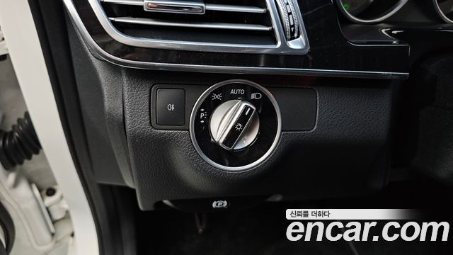 Mercedes-Benz E-Class 2014 — photo 16