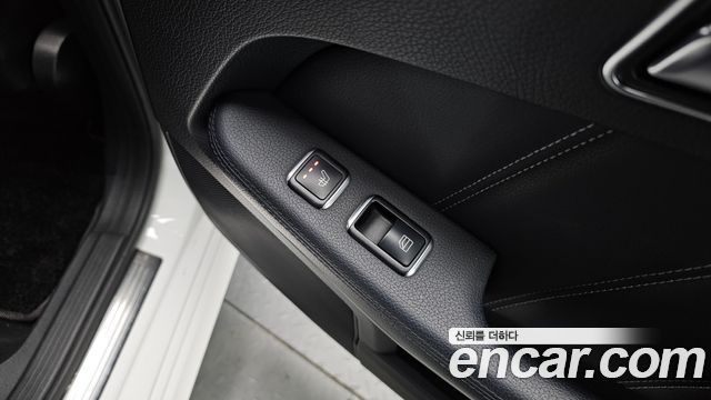 Mercedes-Benz E-Class 2014 — photo 19