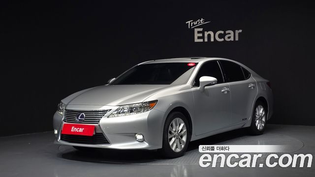 Lexus ES 2014 — photo 1