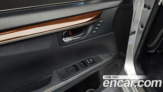 Lexus ES 2014 — photo 17
