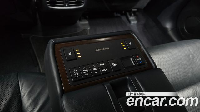 Lexus ES 2014 — photo 18
