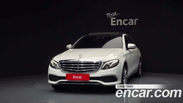 Mercedes-Benz E-Class 2019 — photo 3