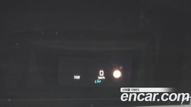 Mercedes-Benz E-Class 2019 — photo 18