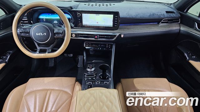 Kia K5 2023 — photo 10