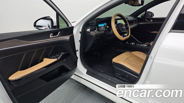Kia K5 2023 — photo 13