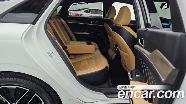 Kia K5 2023 — photo 17