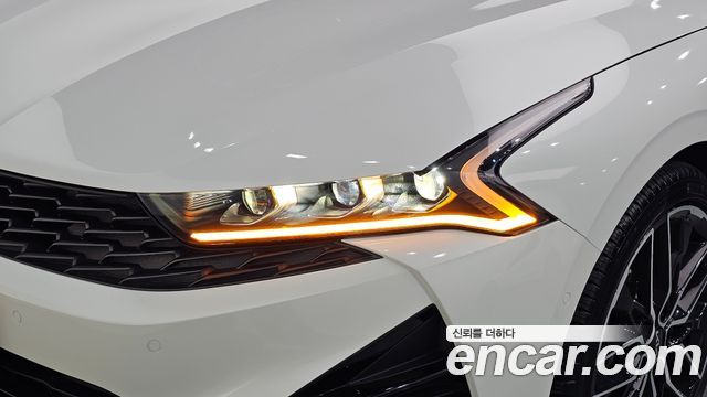 Kia K5 2023 — photo 8
