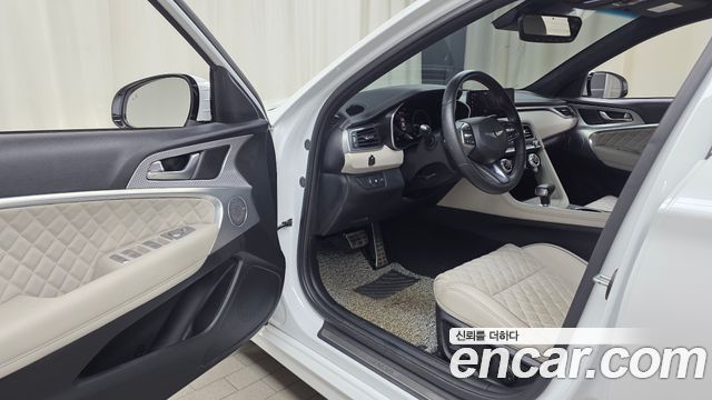 Genesis G70 2021 — photo 13