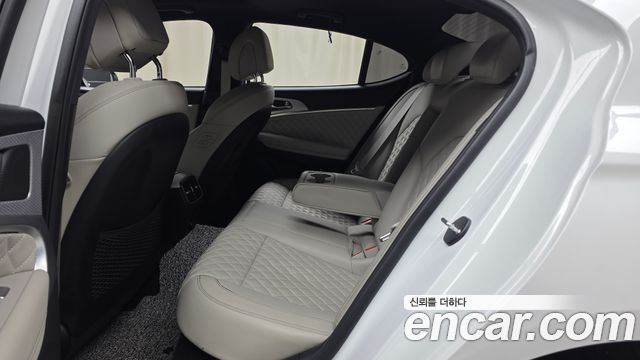 Genesis G70 2021 — photo 18
