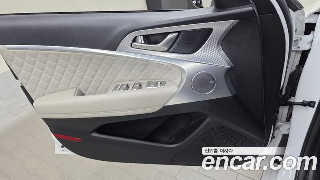Genesis G70 2021 — photo 14