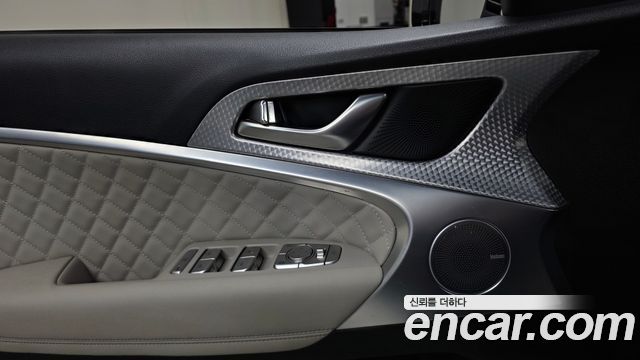 Genesis G70 2021 — photo 32
