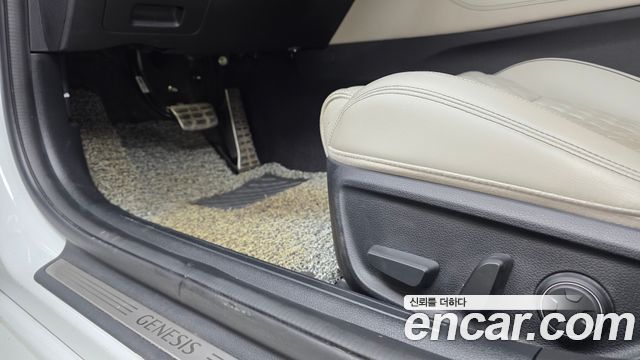 Genesis G70 2021 — photo 35