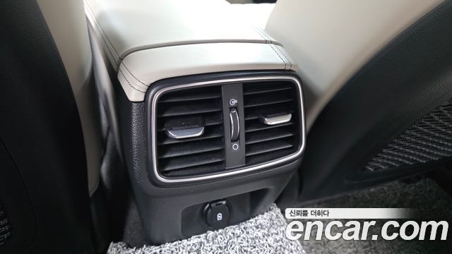 Genesis G70 2021 — photo 37