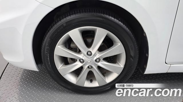 Hyundai Accent 2012 — photo 5