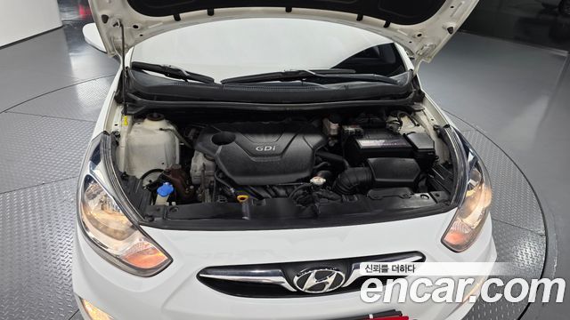 Hyundai Accent 2012 — photo 6