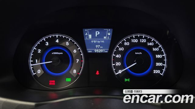 Hyundai Accent 2012 — photo 11