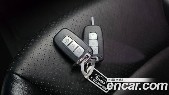 Hyundai Accent 2012 — photo 24