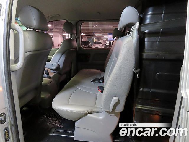 Hyundai Starex 2012 — photo 7