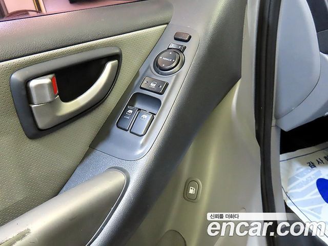 Hyundai Starex 2012 — photo 13