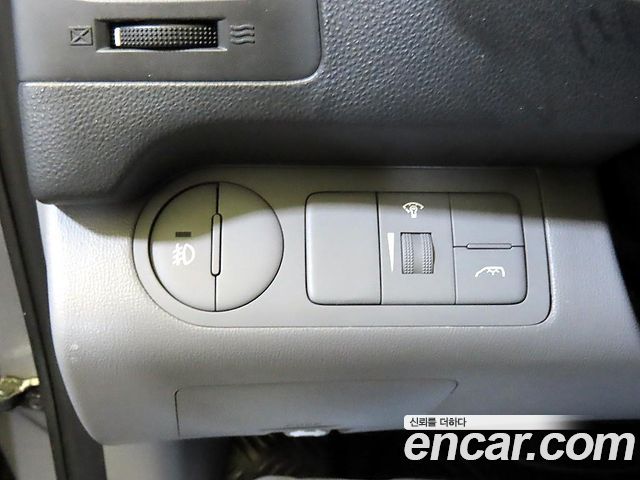 Hyundai Starex 2012 — photo 14