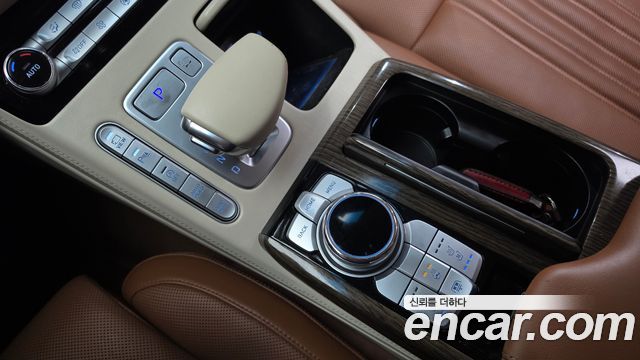 Genesis G90 2022 — photo 12