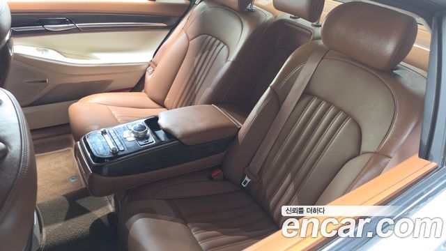 Genesis G90 2022 — photo 30