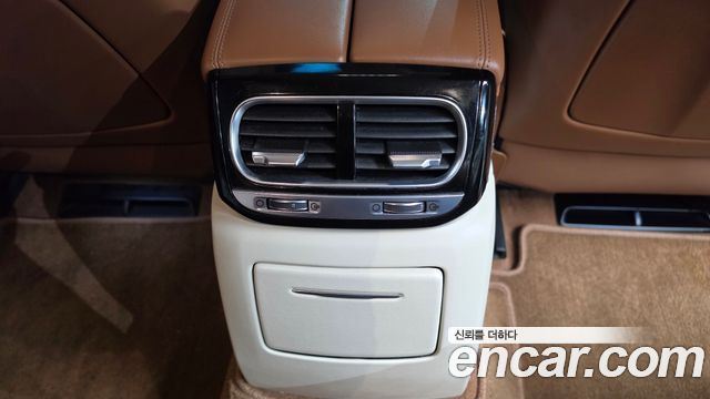 Genesis G90 2022 — photo 31