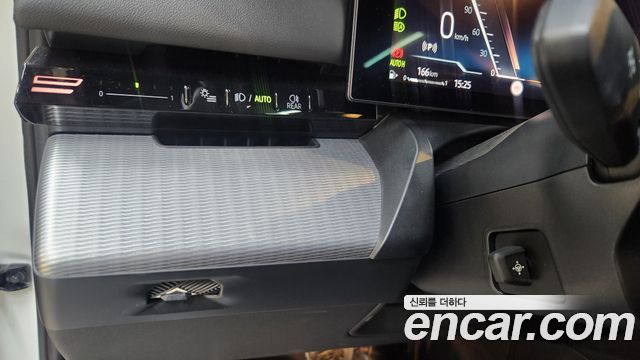 BMW 5-Series 2024 — photo 17