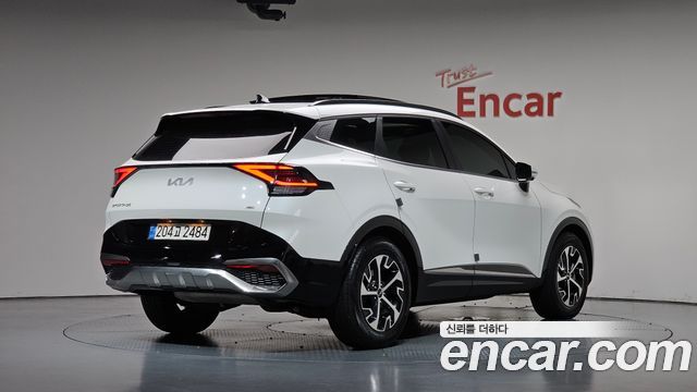 Kia Sportage 2022 — photo 2