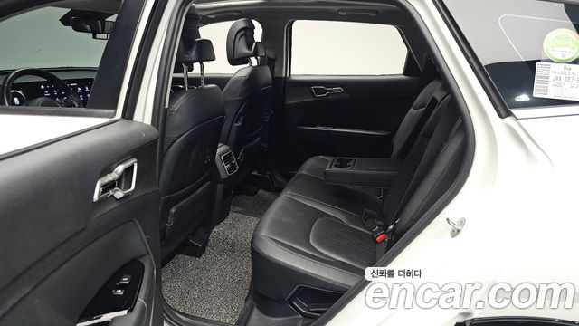 Kia Sportage 2022 — photo 26