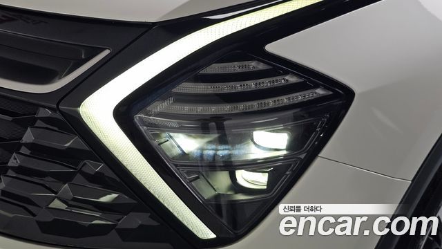 Kia Sportage 2022 — photo 8