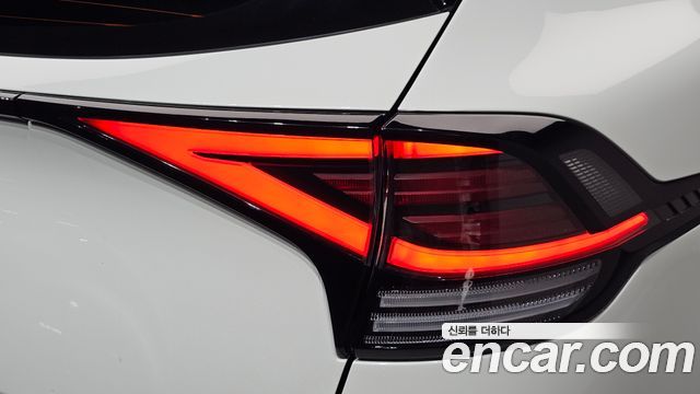 Kia Sportage 2022 — photo 9