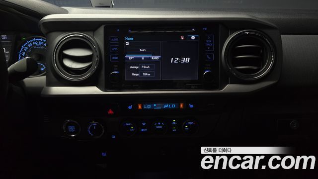 Toyota Tacoma 2017 — photo 14