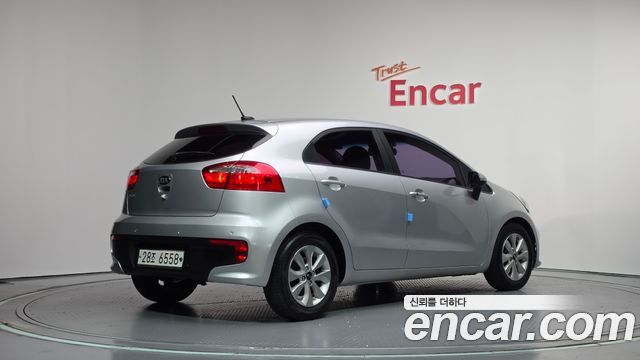 Kia pride 2015 — photo 2