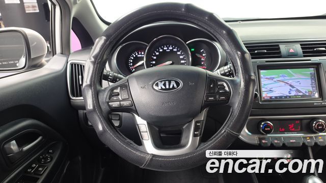 Kia pride 2015 — photo 19